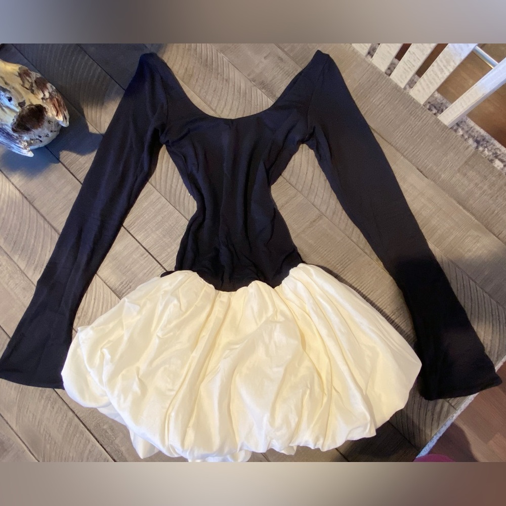 Brand: Oh Polly
Size: 2